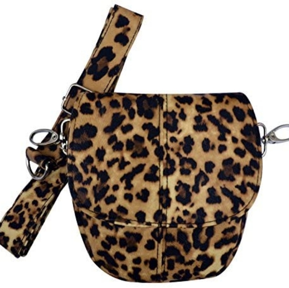 NWOT Leopard Print HIPZBAG